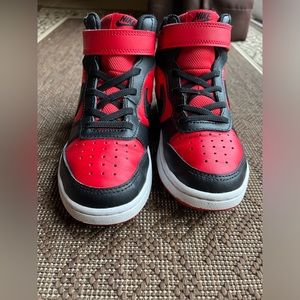 Nike Court Borough Mid Little Kid sneaker size 1, university red, black